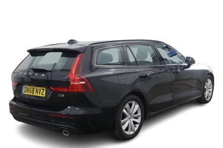 Volvo V60 2.0 D3 Momentum Estate 5dr Diesel Manual Euro 6 (s/s) (150 ps) 3