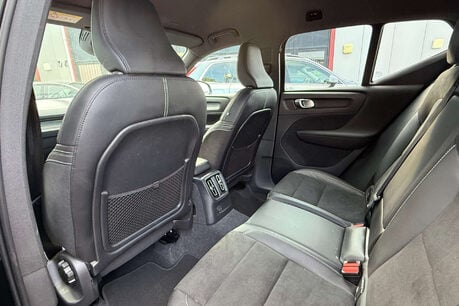 Volvo XC40 1.5h T4 Recharge 10.7kWh R-Design Auto Euro 6 (s/s) 5dr 23