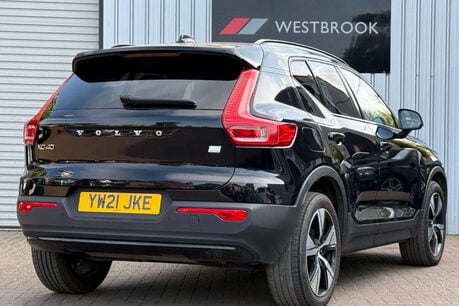 Volvo XC40 1.5h T4 Recharge 10.7kWh R-Design Auto Euro 6 (s/s) 5dr 28