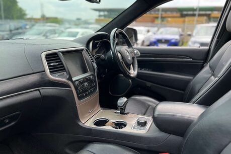 Jeep Grand Cherokee 3.0 V6 CRD Summit SUV 5dr Diesel Auto 4WD Euro 6 (247 bhp) 33