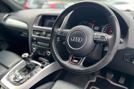 Audi Q5 2.0 TDI S line Plus SUV 5dr Diesel Manual quattro Euro 5 (s/s) (177 ps) 17