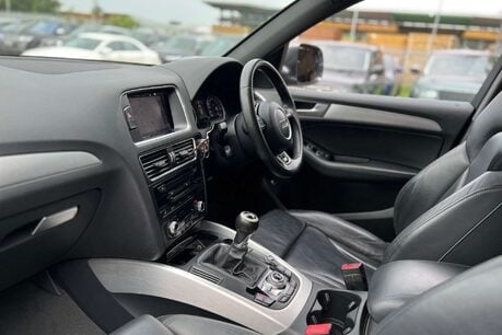 Audi Q5 2.0 TDI S line Plus SUV 5dr Diesel Manual quattro Euro 5 (s/s) (177 ps) 30