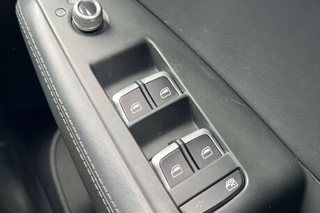 Audi Q5 2.0 TDI S line Plus SUV 5dr Diesel Manual quattro Euro 5 (s/s) (177 ps) 63