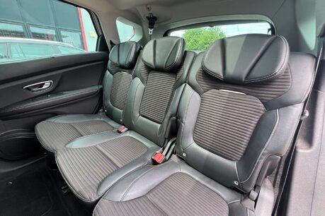 Renault Scenic 1.5 dCi Dynamique S Nav MPV 5dr Diesel Manual Euro 6 (s/s) (110 ps) 26