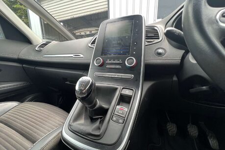 Renault Scenic 1.5 dCi Dynamique S Nav MPV 5dr Diesel Manual Euro 6 (s/s) (110 ps) 34