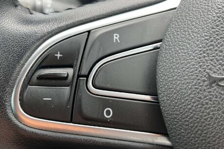 Renault Scenic 1.5 dCi Dynamique S Nav MPV 5dr Diesel Manual Euro 6 (s/s) (110 ps) 50