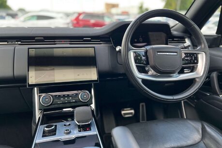 Land Rover Range Rover 3.0 D350 MHEV HSE SUV 5dr Diesel Auto 4WD Euro 6 (s/s) (350 ps) 15