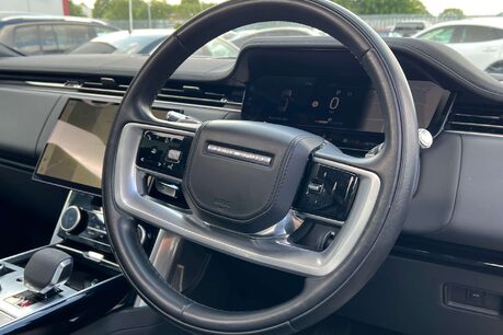 Land Rover Range Rover 3.0 D350 MHEV HSE SUV 5dr Diesel Auto 4WD Euro 6 (s/s) (350 ps) 19