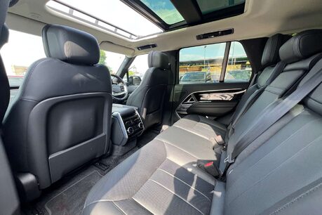 Land Rover Range Rover 3.0 D350 MHEV HSE SUV 5dr Diesel Auto 4WD Euro 6 (s/s) (350 ps) 30