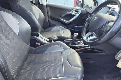 Peugeot 2008 1.2 PureTech Allure SUV 5dr Petrol Manual Euro 6 (82 ps) 5