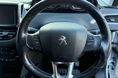 Peugeot 2008 1.2 PureTech Allure SUV 5dr Petrol Manual Euro 6 (82 ps) 6