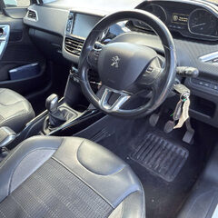 Peugeot 2008 1.2 PureTech Allure SUV 5dr Petrol Manual Euro 6 (82 ps) 7