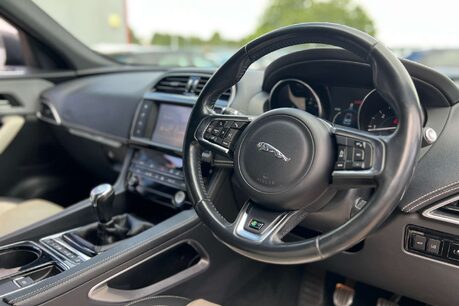 Jaguar F-Pace 2.0 D180 R-Sport SUV 5dr Diesel Manual Euro 6 (s/s) (180 ps) 19