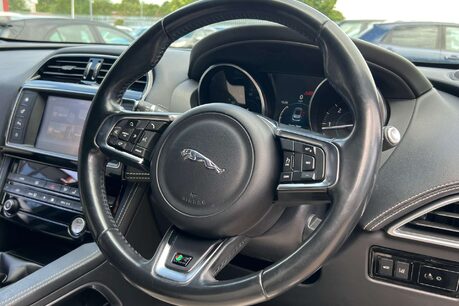 Jaguar F-Pace 2.0 D180 R-Sport SUV 5dr Diesel Manual Euro 6 (s/s) (180 ps) 20