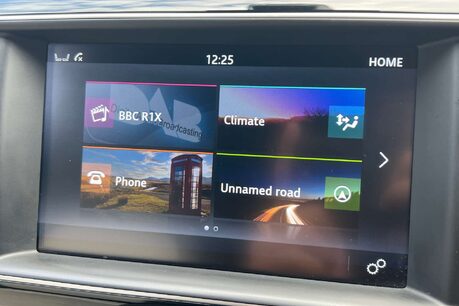 Jaguar F-Pace 2.0 D180 R-Sport SUV 5dr Diesel Manual Euro 6 (s/s) (180 ps) 41