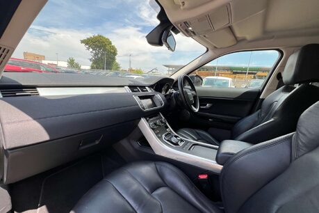 Land Rover Range Rover Evoque 2.2 SD4 Pure Tech SUV 5dr Diesel Auto 4WD Euro 5 (s/s) (190 ps) 31