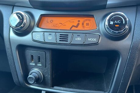 SsangYong Korando 2.2D LE SUV 5dr Diesel Manual Euro 6 (178 ps) 37