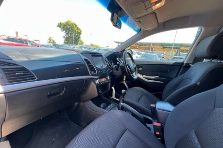 SsangYong Korando 2.2D LE SUV 5dr Diesel Manual Euro 6 (178 ps) 31