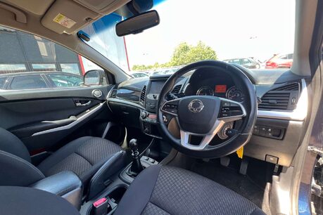 SsangYong Korando 2.2D LE SUV 5dr Diesel Manual Euro 6 (178 ps) 18