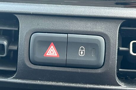 Vauxhall Combo Life 1.5 Turbo D BlueInjection Energy (7ST) MPV 5dr Diesel Manual Euro 6 (s/s) ( 39