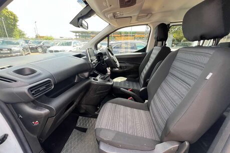Vauxhall Combo Life 1.5 Turbo D BlueInjection Energy (7ST) MPV 5dr Diesel Manual Euro 6 (s/s) ( 30