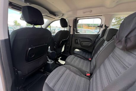 Vauxhall Combo Life 1.5 Turbo D BlueInjection Energy (7ST) MPV 5dr Diesel Manual Euro 6 (s/s) ( 28
