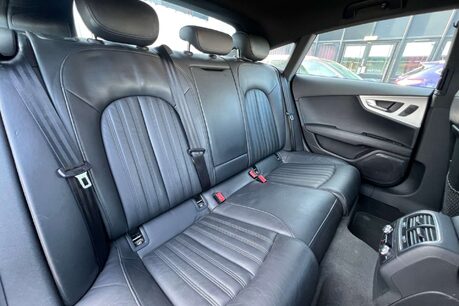 Audi A7 3.0 TDI V6 S line Sportback S Tronic quattro Euro 6 (s/s) 5dr 23
