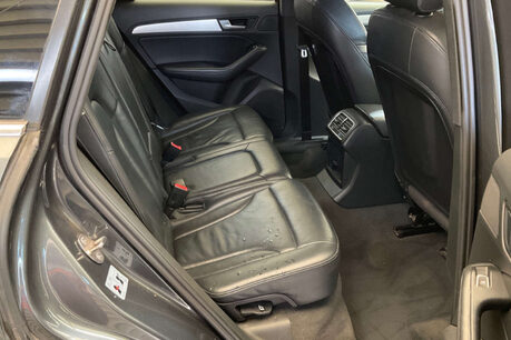 Audi Q5 2.0 TDI S line Plus SUV 5dr Diesel Manual quattro Euro 5 (s/s) (150 ps) 9