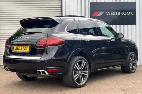 Porsche Cayenne 3.0 TD V6 SUV 5dr Diesel Tiptronic 4WD Euro 5 (s/s) (240 ps) 3