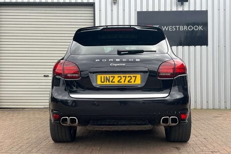 Porsche Cayenne 3.0 TD V6 SUV 5dr Diesel Tiptronic 4WD Euro 5 (s/s) (240 ps) 8