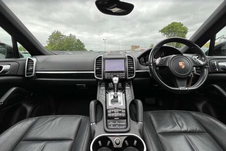 Porsche Cayenne 3.0 TD V6 SUV 5dr Diesel Tiptronic 4WD Euro 5 (s/s) (240 ps) 13