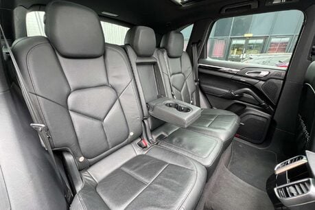 Porsche Cayenne 3.0 TD V6 SUV 5dr Diesel Tiptronic 4WD Euro 5 (s/s) (240 ps) 21
