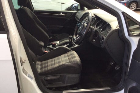 Volkswagen Golf 2.0 TDI BlueMotion Tech GTD Hatchback 5dr Diesel Manual Euro 6 (s/s) (184 p 9