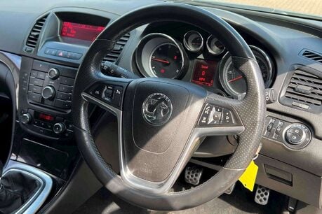 Vauxhall Insignia 2.0 CDTi ecoFLEX SRi Euro 5 5dr 6