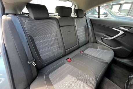 Vauxhall Insignia 2.0 CDTi ecoFLEX SRi Euro 5 5dr 10
