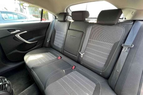 Vauxhall Insignia 2.0 CDTi ecoFLEX SRi Euro 5 5dr 14