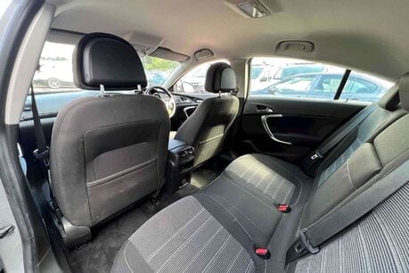 Vauxhall Insignia 2.0 CDTi ecoFLEX SRi Euro 5 5dr 16