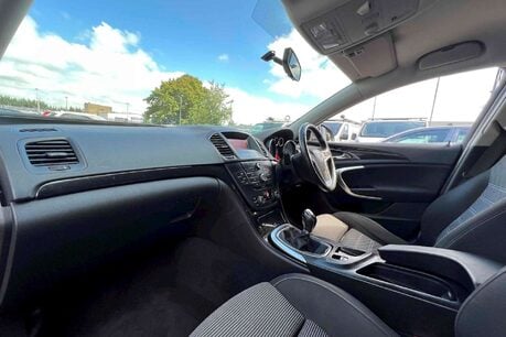 Vauxhall Insignia 2.0 CDTi ecoFLEX SRi Euro 5 5dr 19
