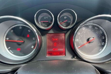 Vauxhall Insignia 2.0 CDTi ecoFLEX SRi Euro 5 5dr 29