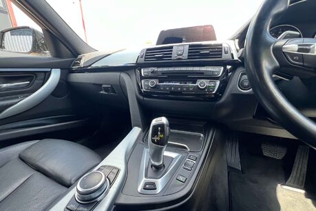 BMW 3 Series 2.0 330e 7.6kWh M Sport Saloon 4dr Petrol Plug-in Hybrid Auto Euro 6 (s/s)  32