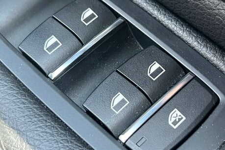 BMW 3 Series 2.0 330e 7.6kWh M Sport Saloon 4dr Petrol Plug-in Hybrid Auto Euro 6 (s/s)  63
