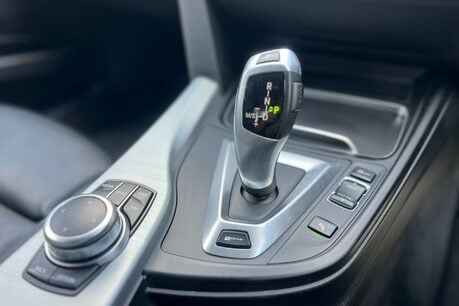 BMW 3 Series 2.0 330e 7.6kWh M Sport Saloon 4dr Petrol Plug-in Hybrid Auto Euro 6 (s/s)  33