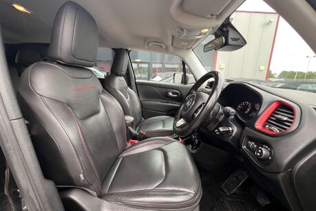 Jeep Renegade 2.0 MultiJetII Trailhawk SUV 5dr Diesel Auto 4WD Euro 6 (s/s) (170 ps) 22