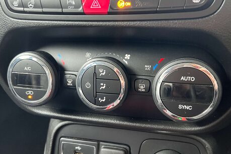 Jeep Renegade 2.0 MultiJetII Trailhawk SUV 5dr Diesel Auto 4WD Euro 6 (s/s) (170 ps) 39