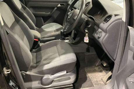 Volkswagen Caddy Maxi Life 1.6 TDI CR MPV 5dr Diesel DSG Euro 5 (102 ps) 5