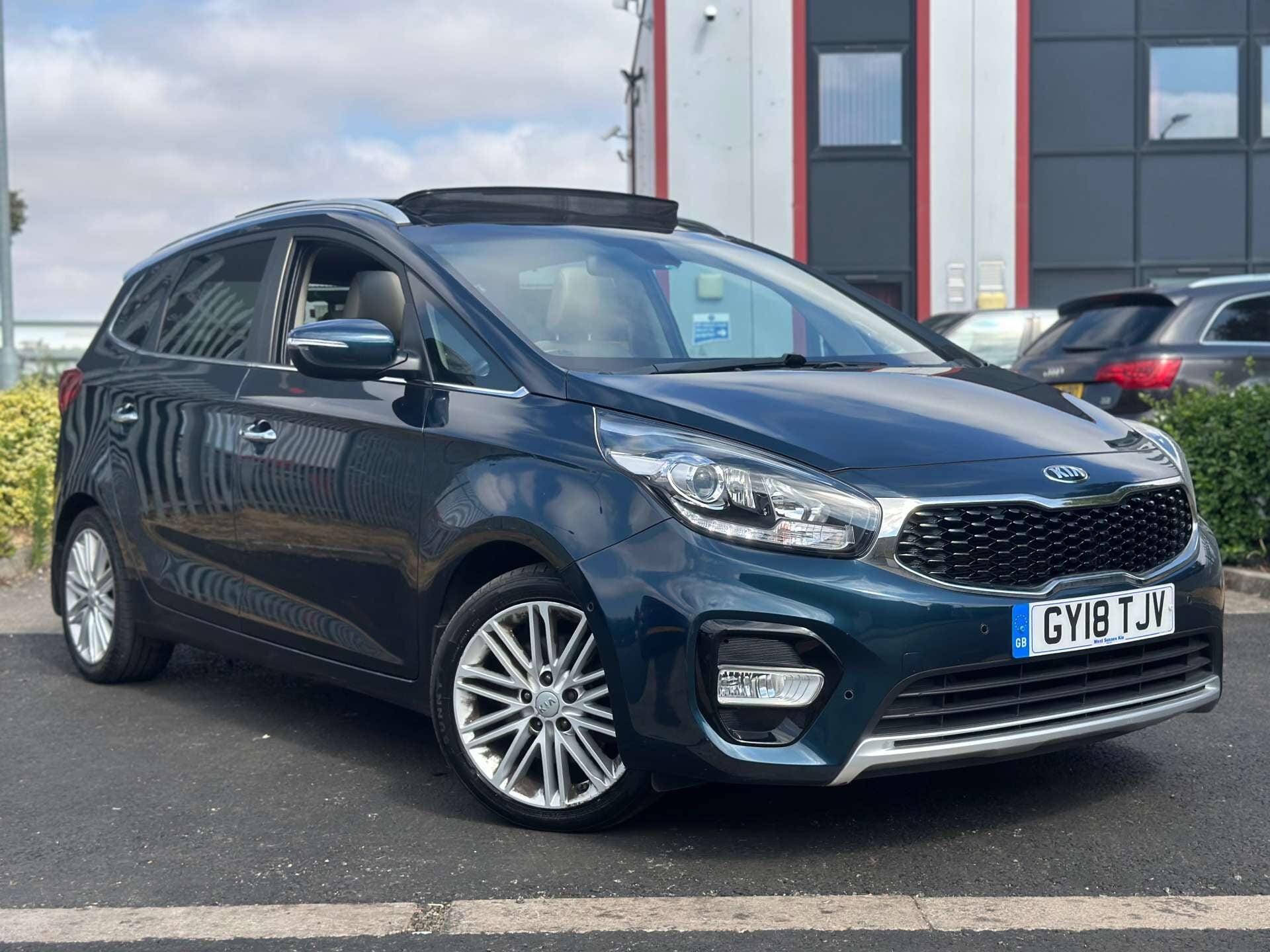 Kia Carens