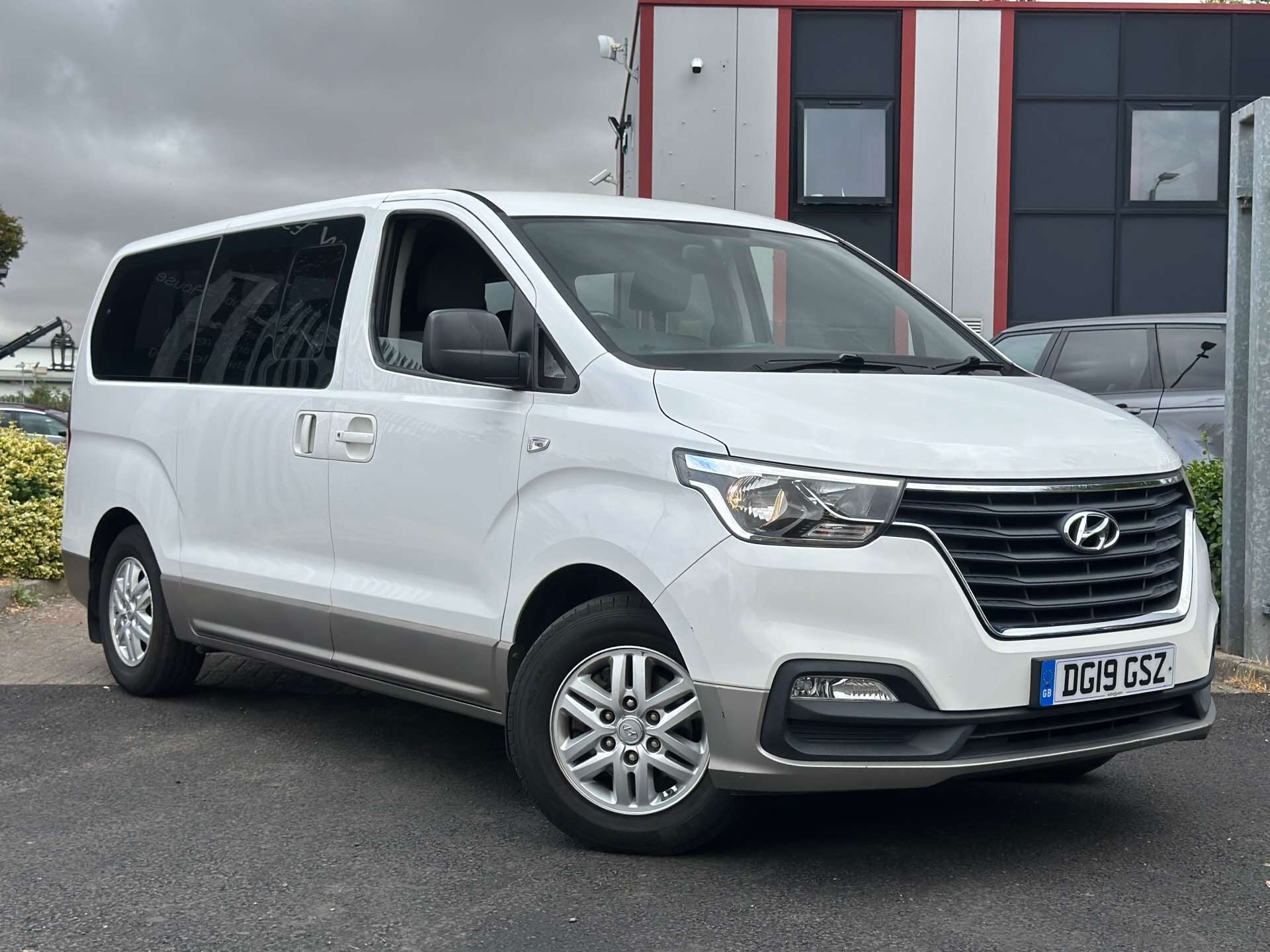 Hyundai I800
