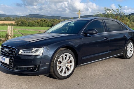Audi A8 3.0 TDI V6 SE Executive Tiptronic quattro Euro 6 (s/s) 4dr LWB 2