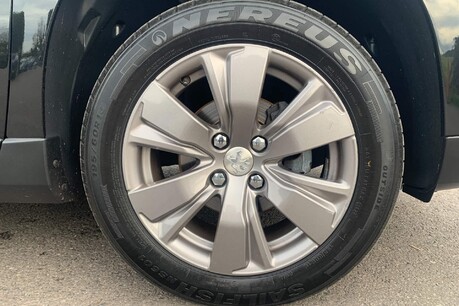 Peugeot 2008 1.2 PureTech Active Euro 6 5dr 29