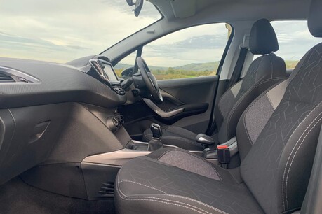 Peugeot 2008 1.2 PureTech Active Euro 6 5dr 4